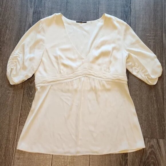 🍁 Elie Tahari stretch SILK Blouse 🍁 - Picture 1 of 9